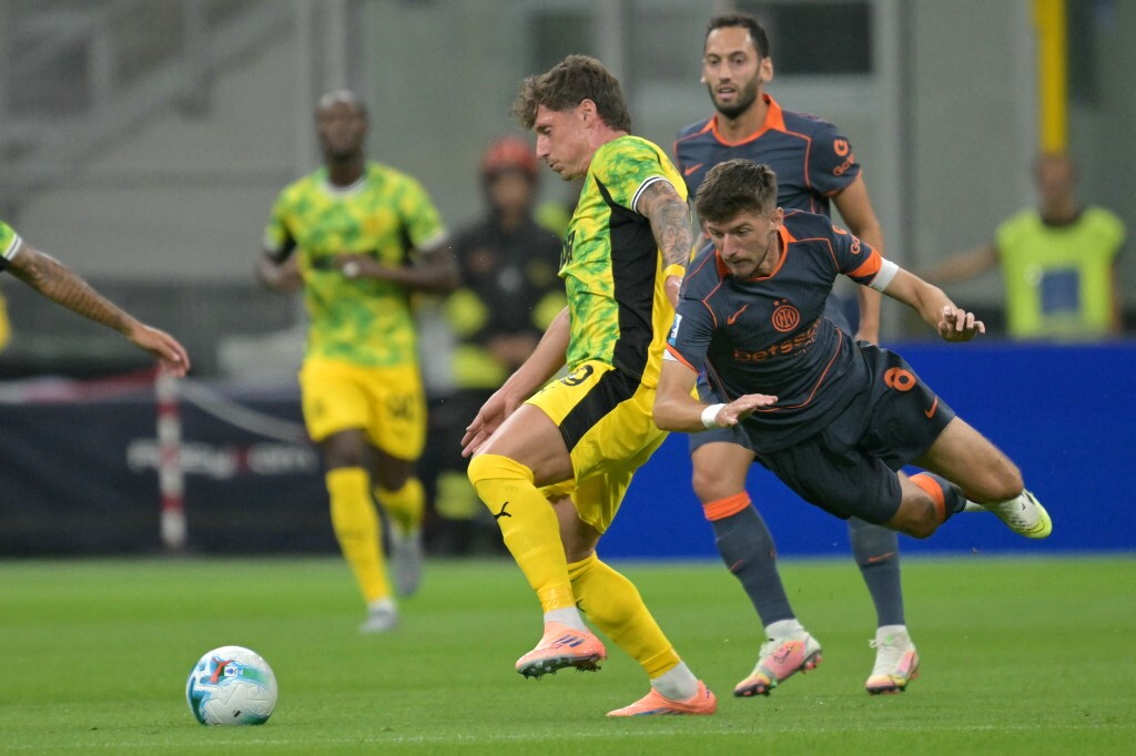 Il Verona cade in casa, il Sassuolo ringrazia Pinamonti e vince 1-0