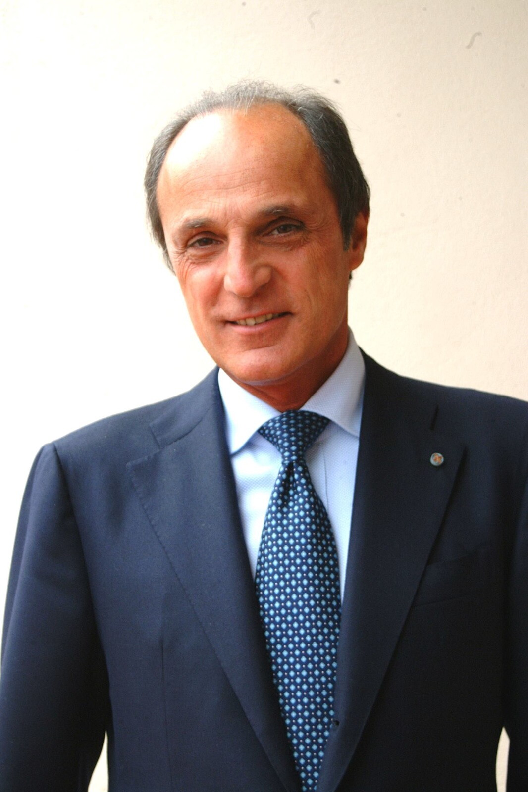 Elezioni in Puglia, per il centrodestra scatta l'ora di Luigi Lobuono