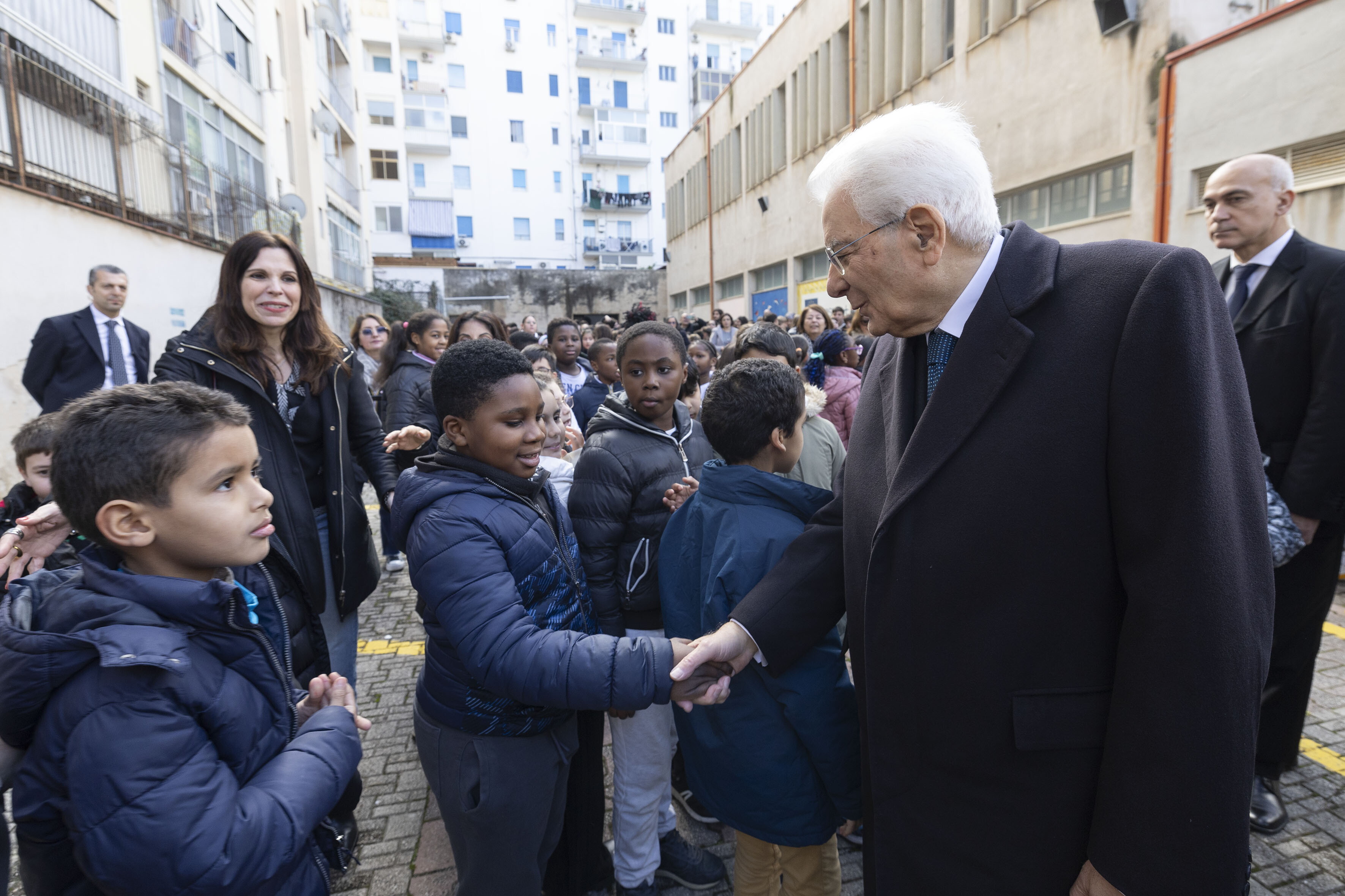 I diversi 'rilievi' di Mattarella e la sola legge rimandata alle Camere