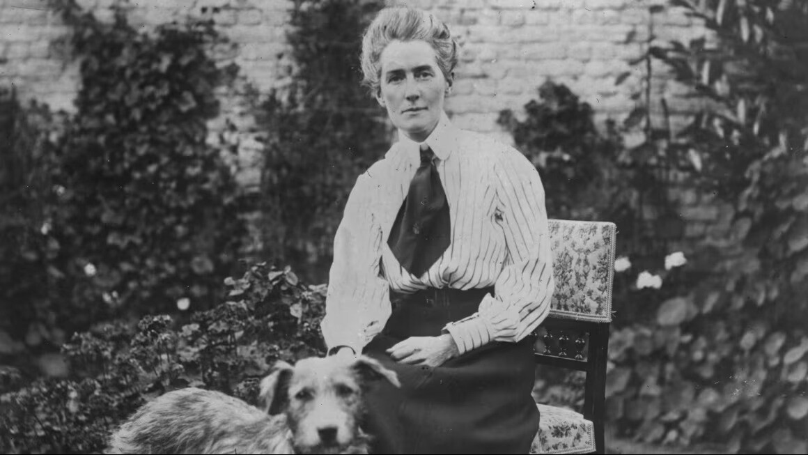 Edith Cavell, l’infermiera eroina delle cartoline di Tito Corbella