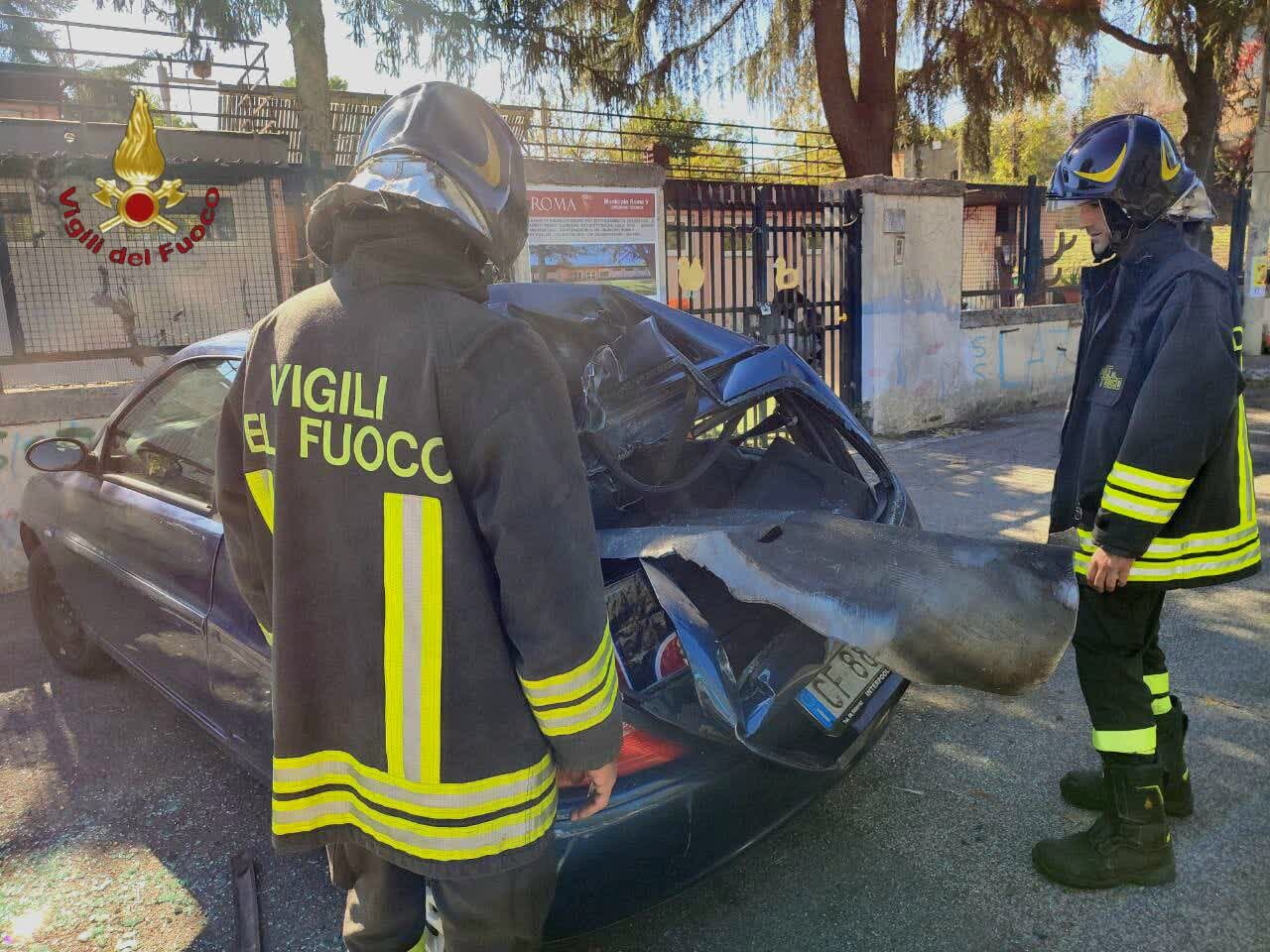Esplode bombola gpl a Roma, grande paura ma nessun ferito. Fermata una donna