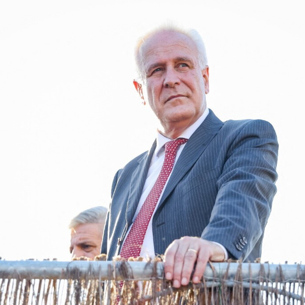 https://images.agi.it/pictures/agi/agi/2025/10/13/154535379-12f8994e-e8ea-4478-b8de-1432c5ebc695.jpg