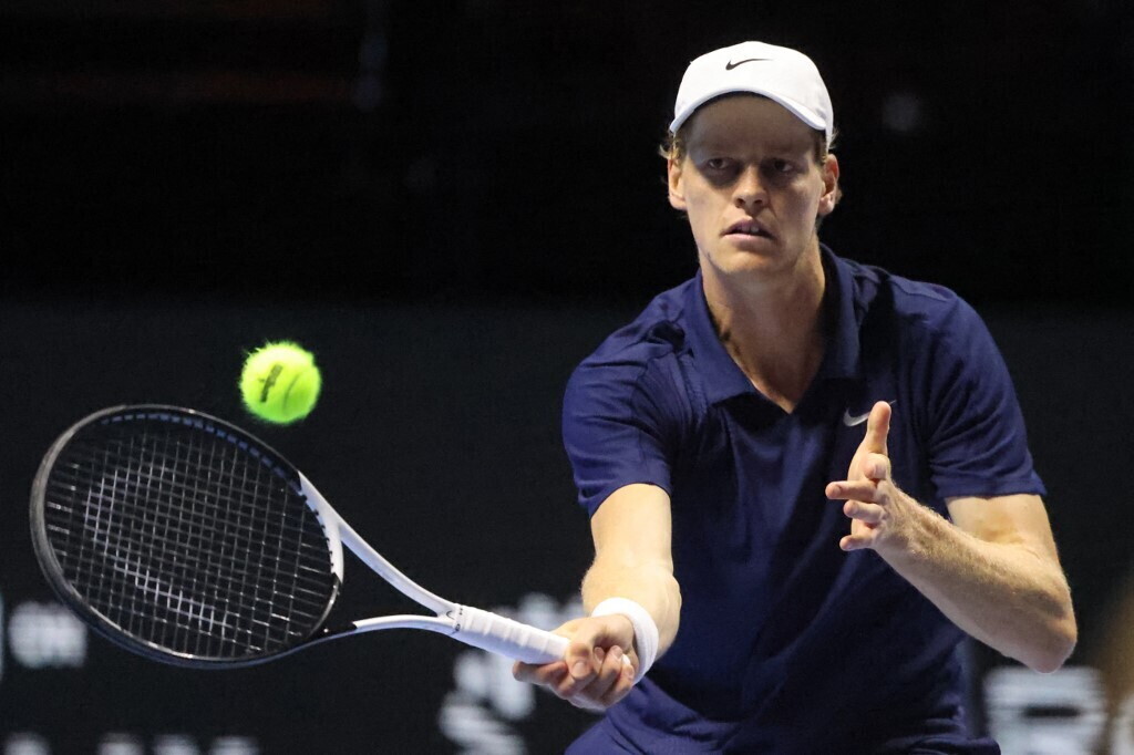 Parte la rincorsa di Sinner al trono del tennis, a Parigi strapazza Zizou Bergs