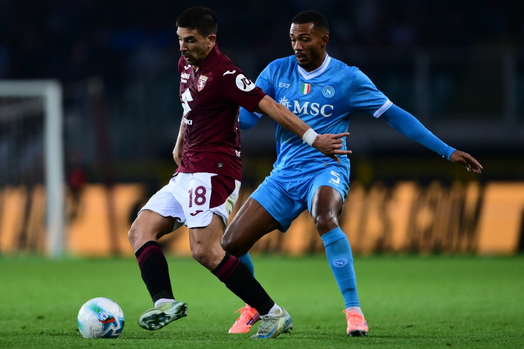 Torino batte il Napoli 1-0: primo successo casalingo, decide Simeone
