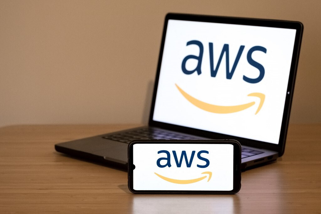 Amazon Web Services in tilt in tutto il mondo, diversi siti in panne