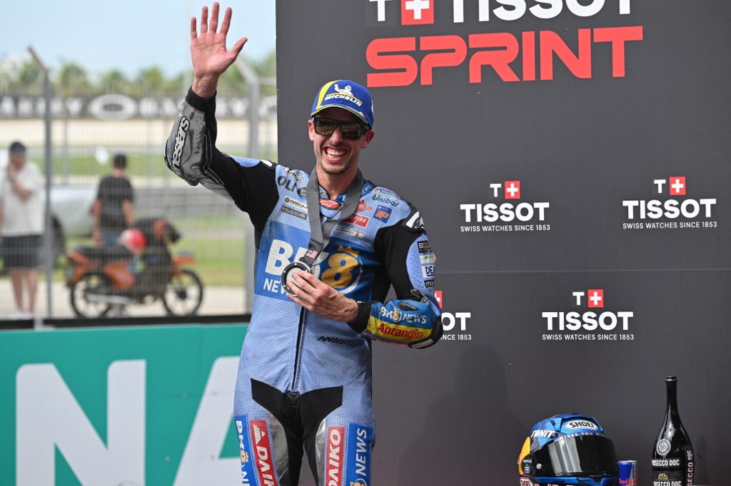 Motogp: Alex Marquez vince in Malesia. Ritiro per Bagnaia
