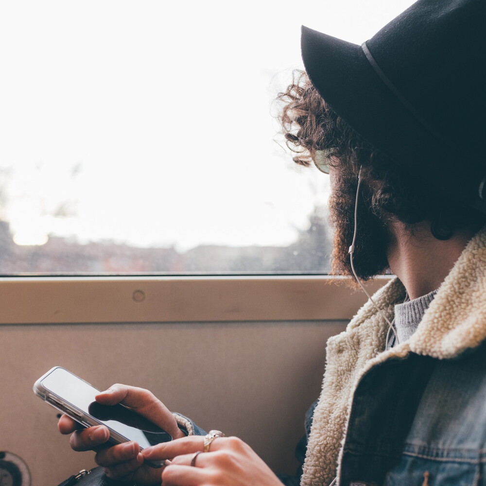 https://images.agi.it/pictures/agi/agi/2025/10/27/132714238-5d2450d9-d943-484e-a597-b70f68821549.jpg