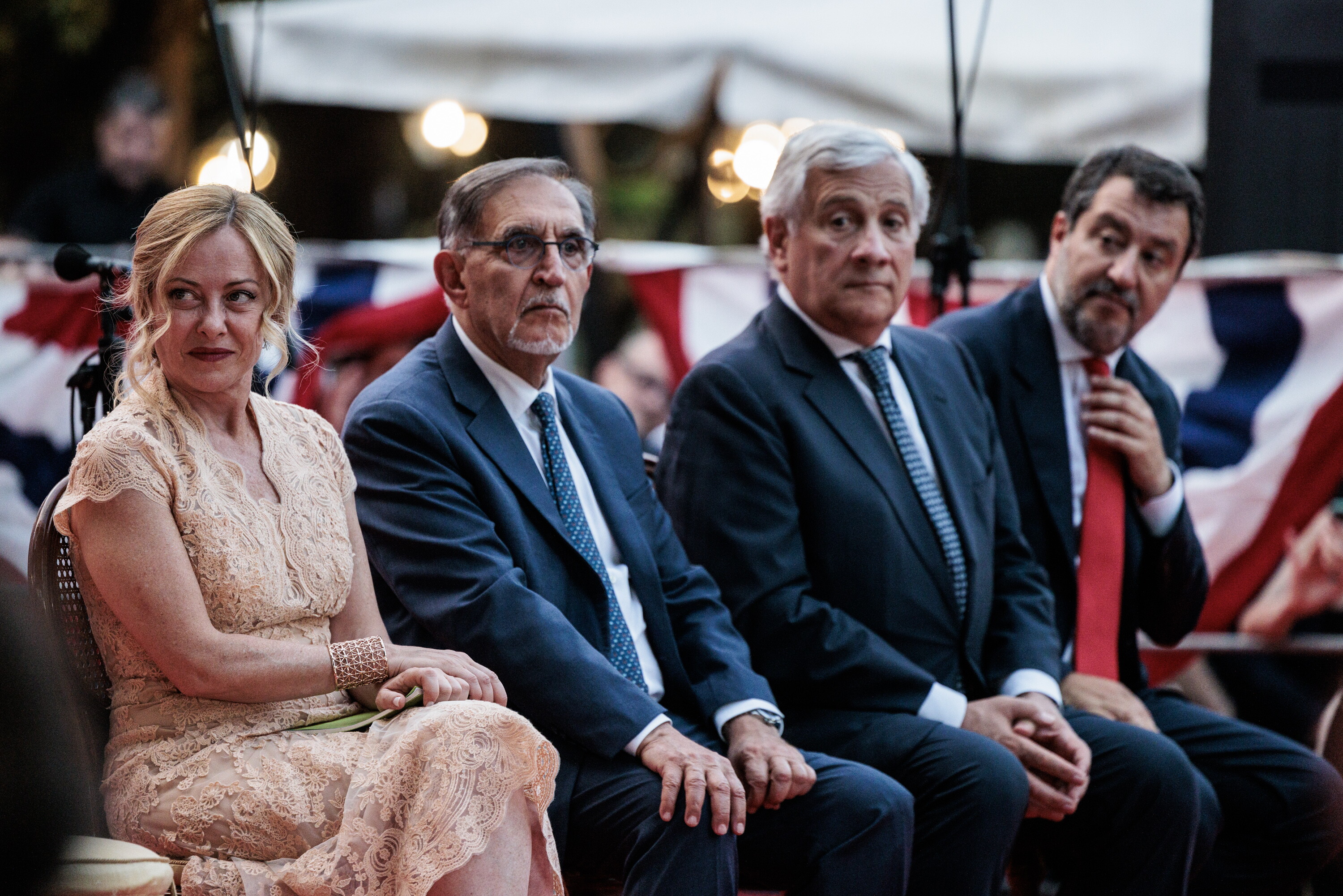 FdI resta sopra 30% nei sondaggi, il centrodestra al 49%