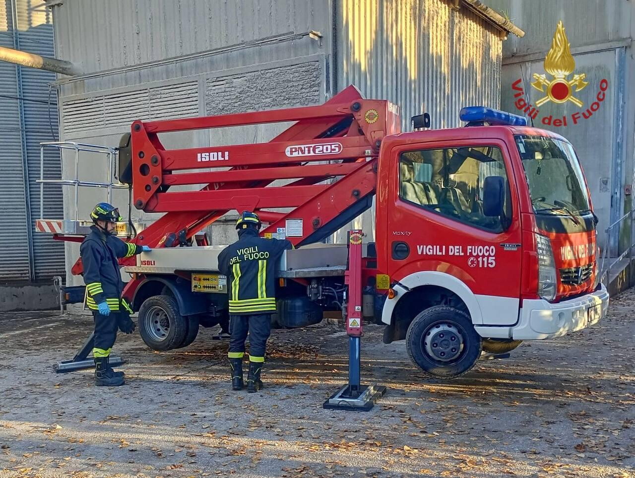 Incidente sul lavoro in provincia di Rovigo: operaio muore cadendo da un silos