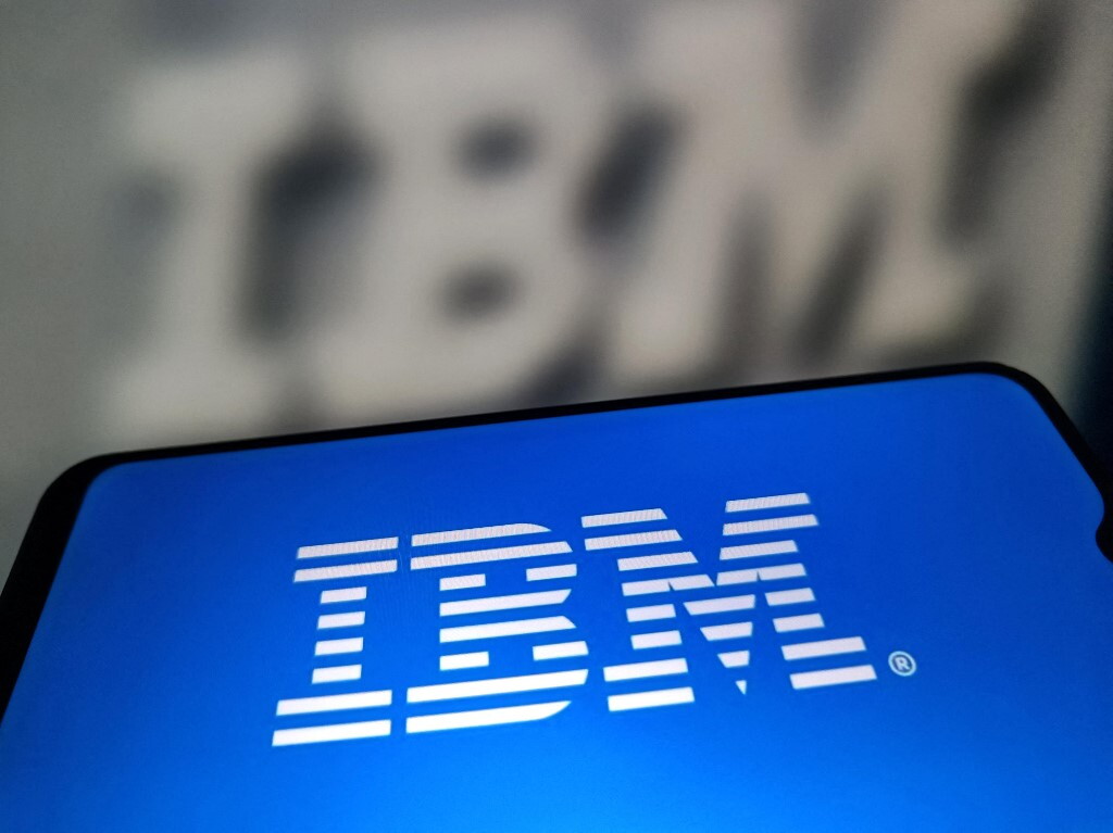 Ibm mette testa al software e taglia migliaia di posti di lavoro