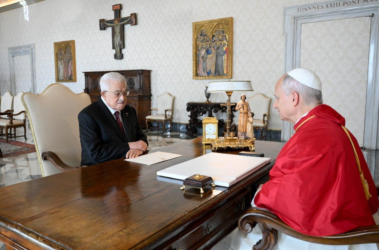 Papa Leone XIV e Abu Mazen: dialogo sulla soluzione a due Stati e aiuti a Gaza