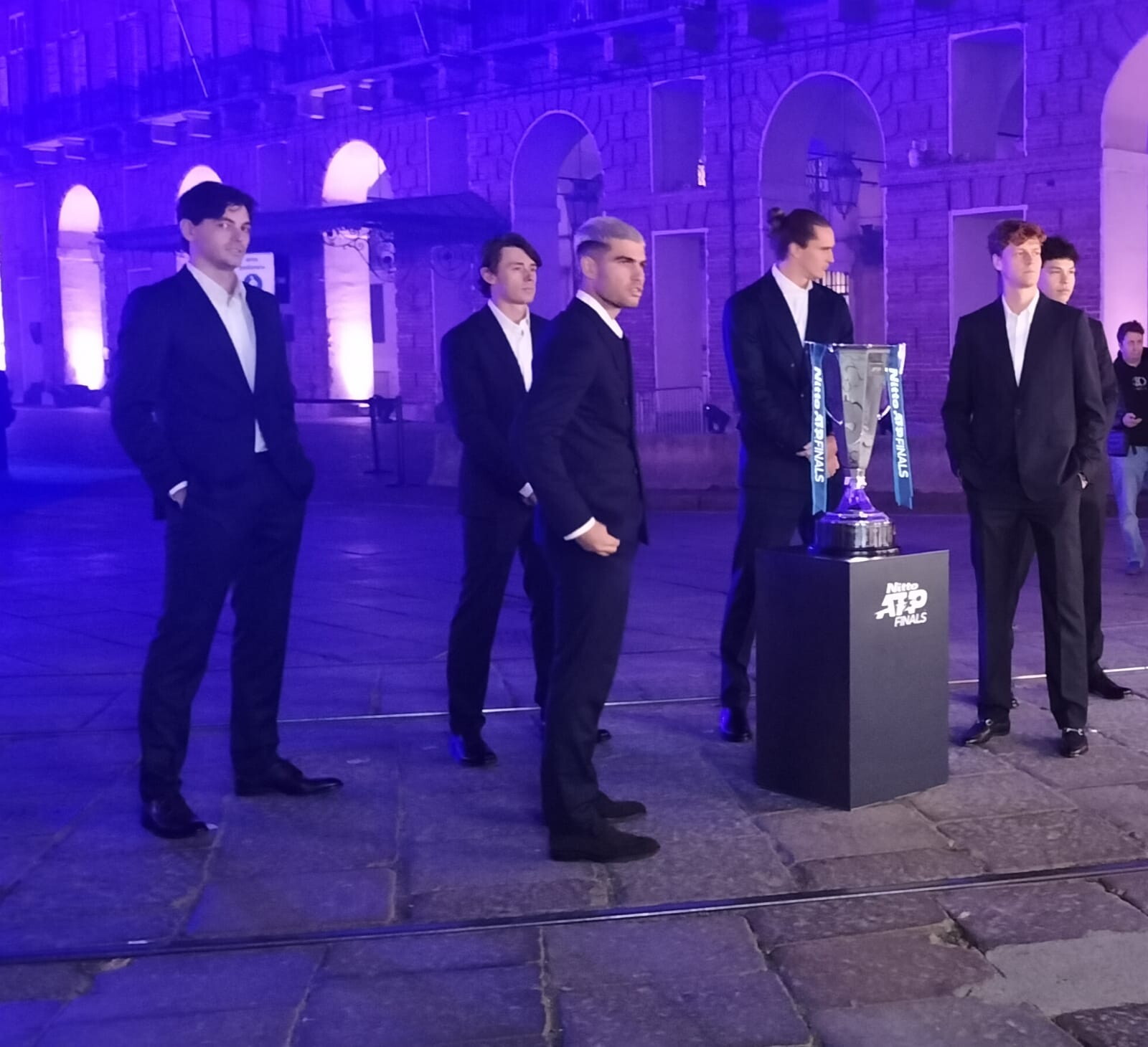 Finals di Torino, i campioni di tennis sfilano sul 'Blu Carpet' di piazza Castello
