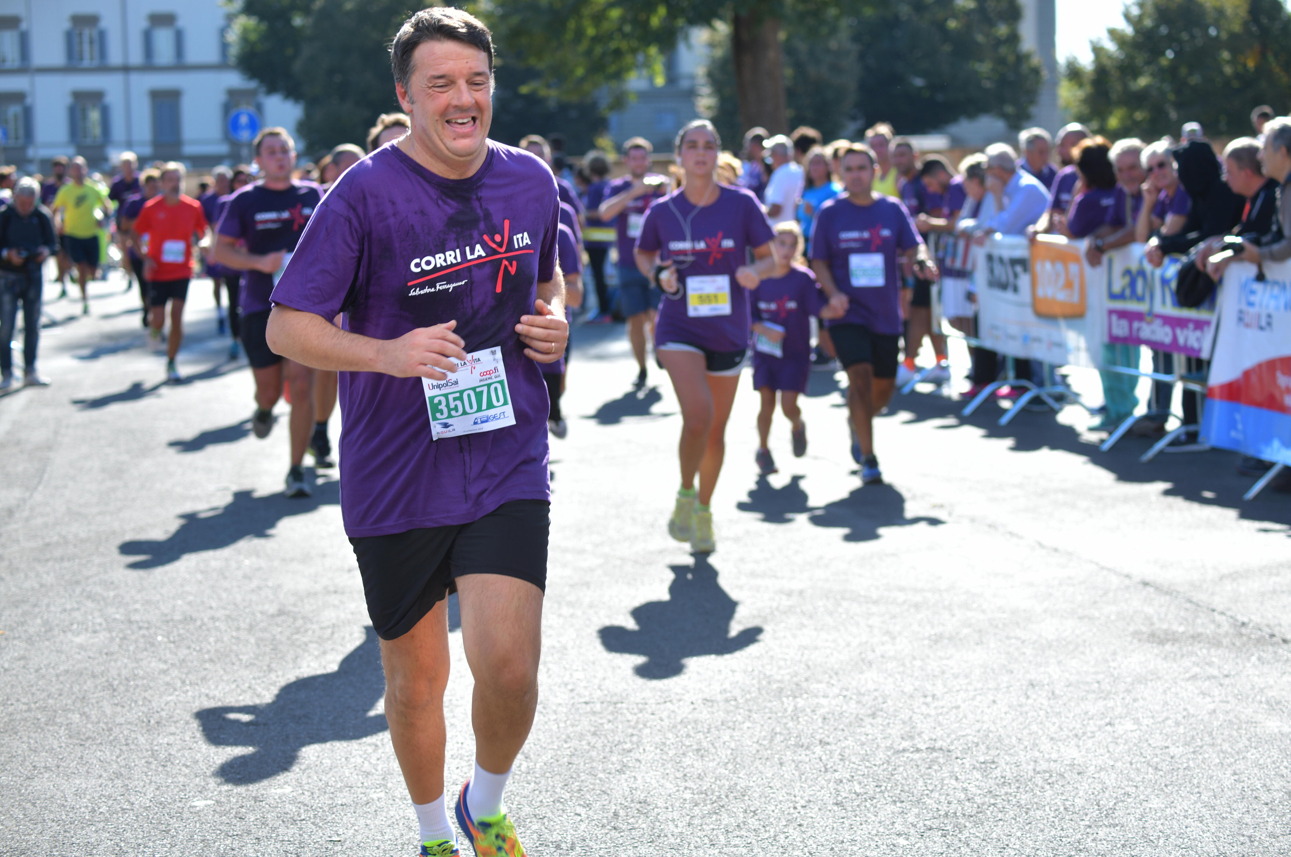 Renzi e la sfida impossibile dei 50 anni: la maratona di Atene