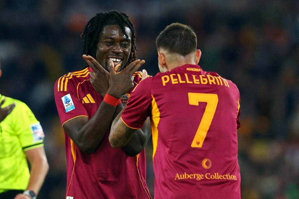 La Roma batte 2-0 l'Udinese e vola in vetta