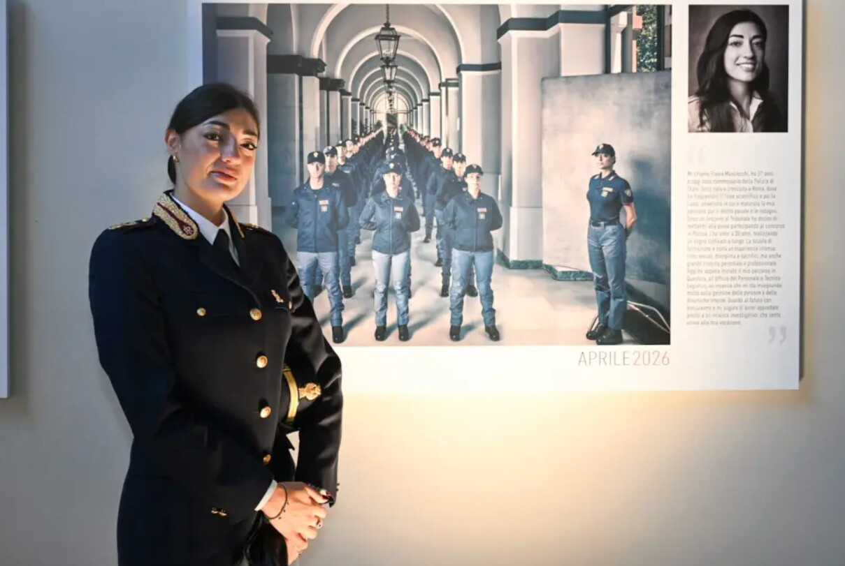 'La persona dietro la divisa', presentato il calendario della Polizia di Stato 2026