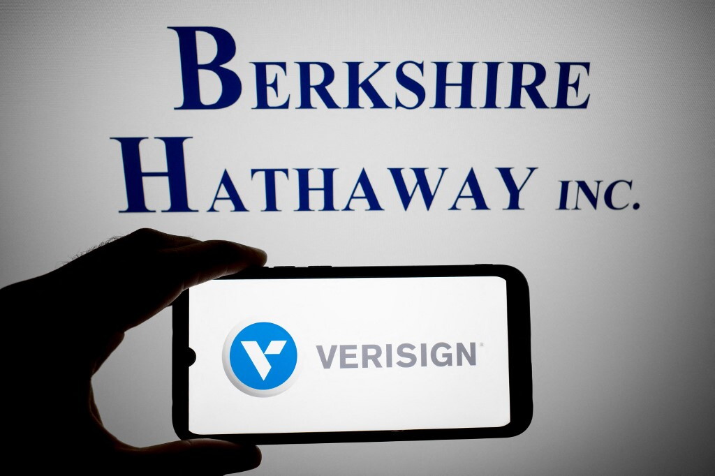 Berkshire Hathaway investe in Alphabet e riduce la sua quota in Apple