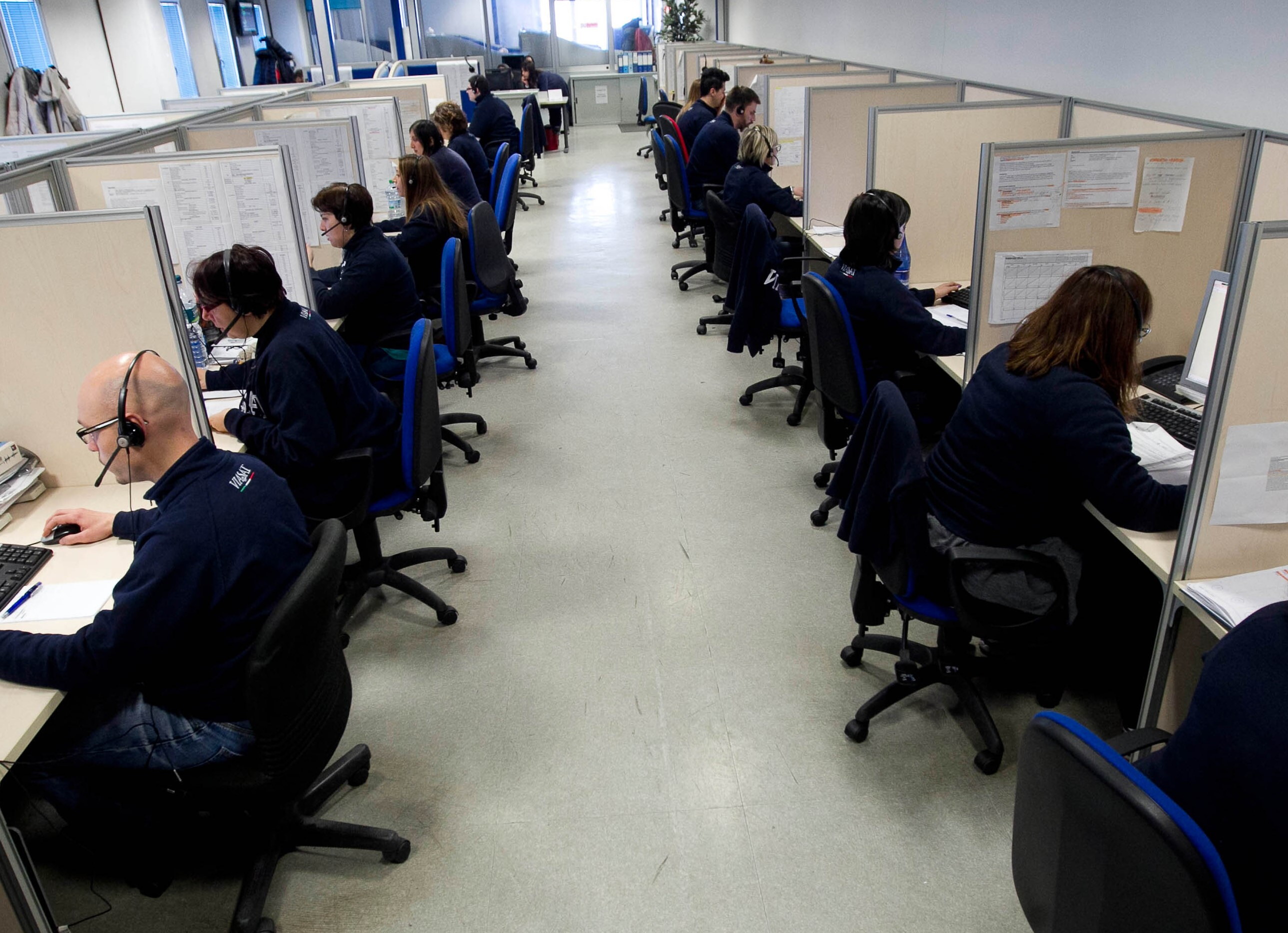 Da oggi scatta il nuovo filtro contro il telemarketing selvaggio, stop ai falsi cellulari