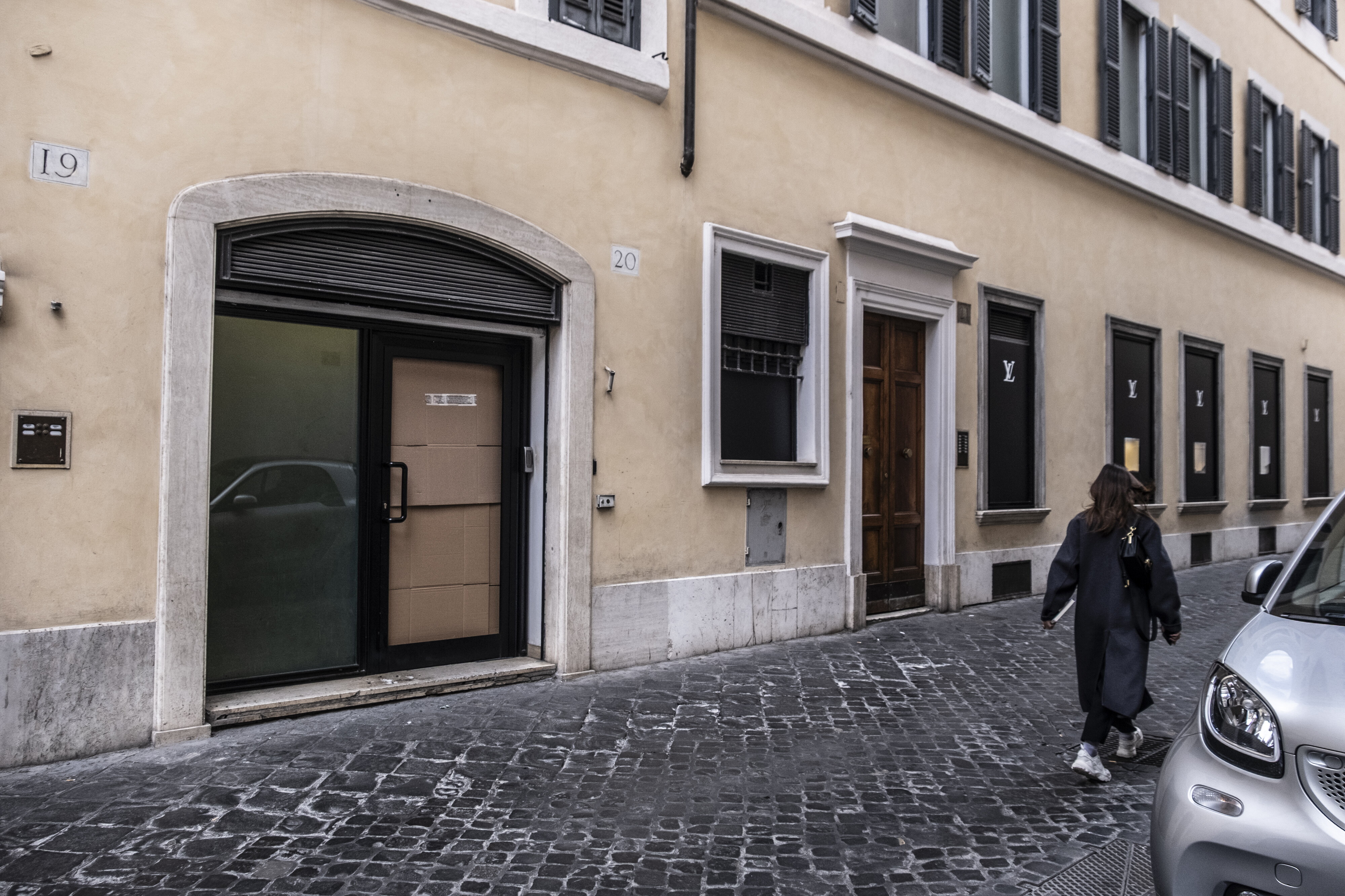 Furti alle boutique del lusso a Roma, trovato il bottino