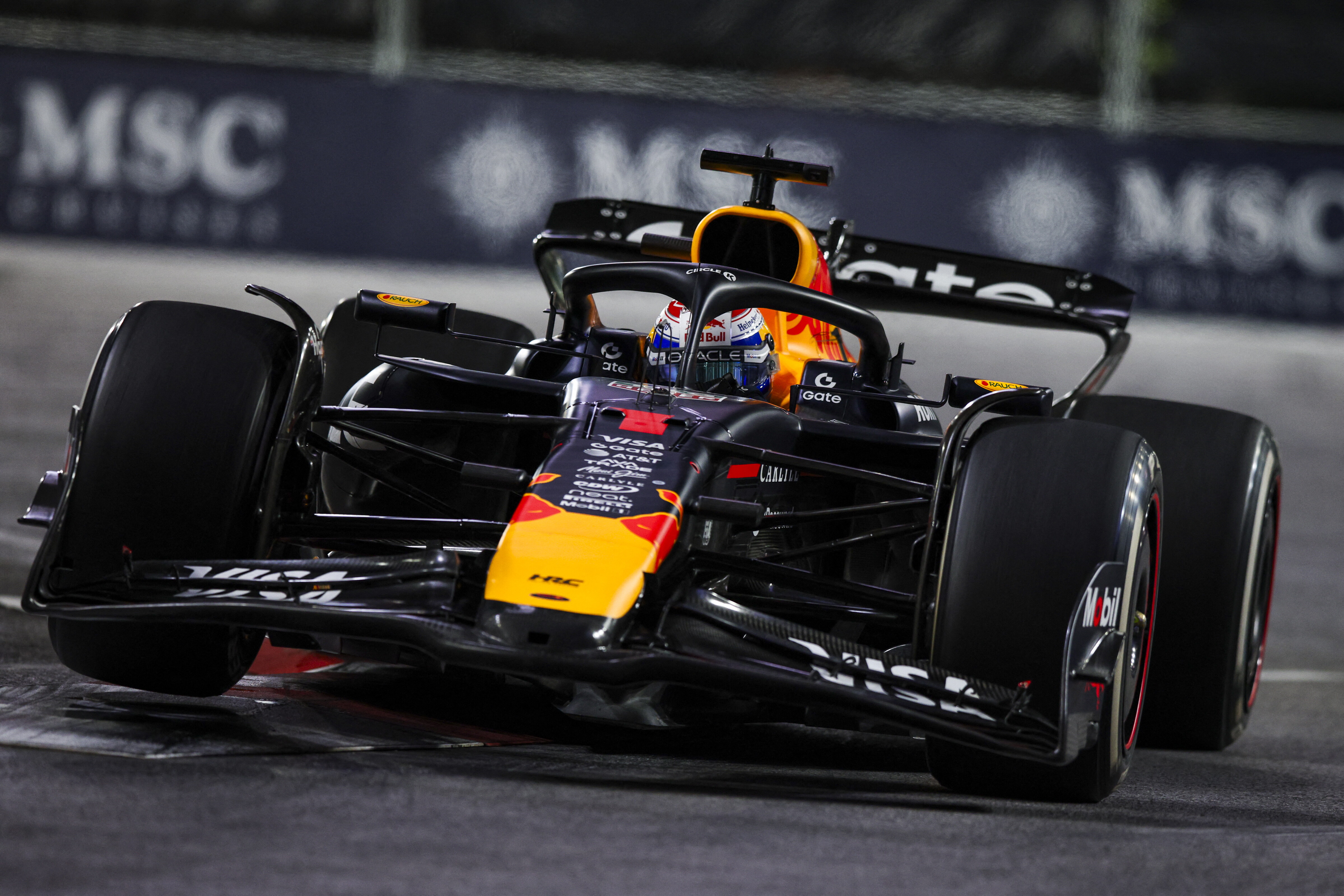 Gp Las Vegas: trionfa Verstappen, Norris sempre più leader