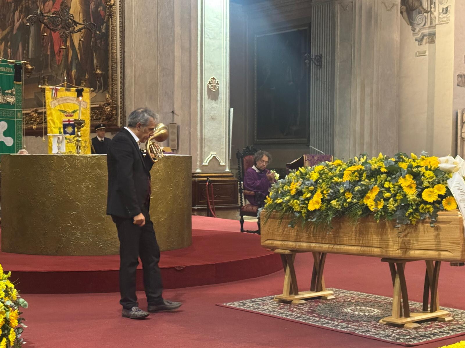 Paolo Fresu suona ai funerali di Ornella Vanoni