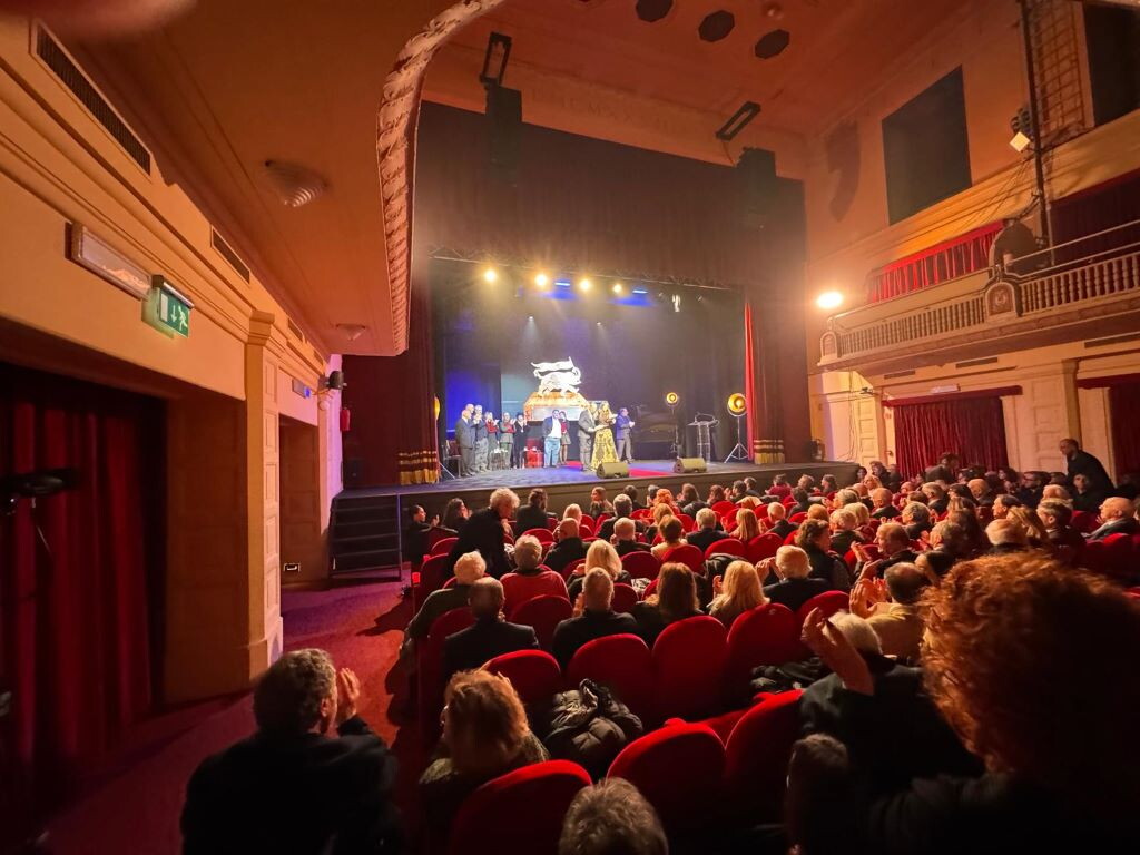 "Nun je dà retta Roma", l'omaggio a Gigi Proietti