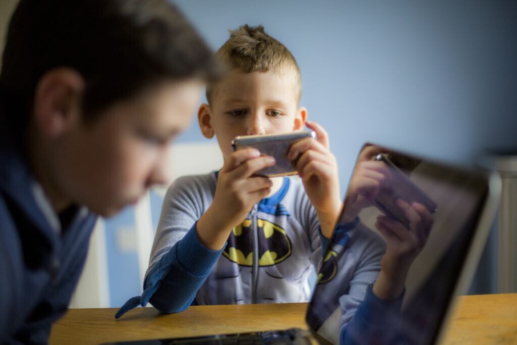 L'uso quotidiano dei social riduce l'attenzione nei bambini