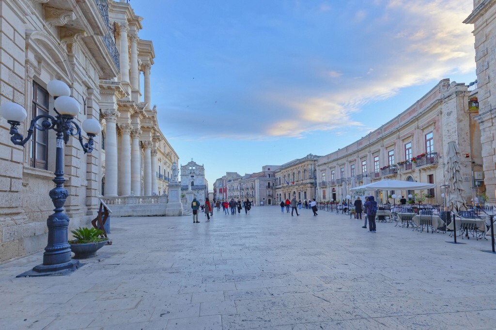 Il tesoro del pentito delle scommesse, palazzi e imprese tra Italia e Romania