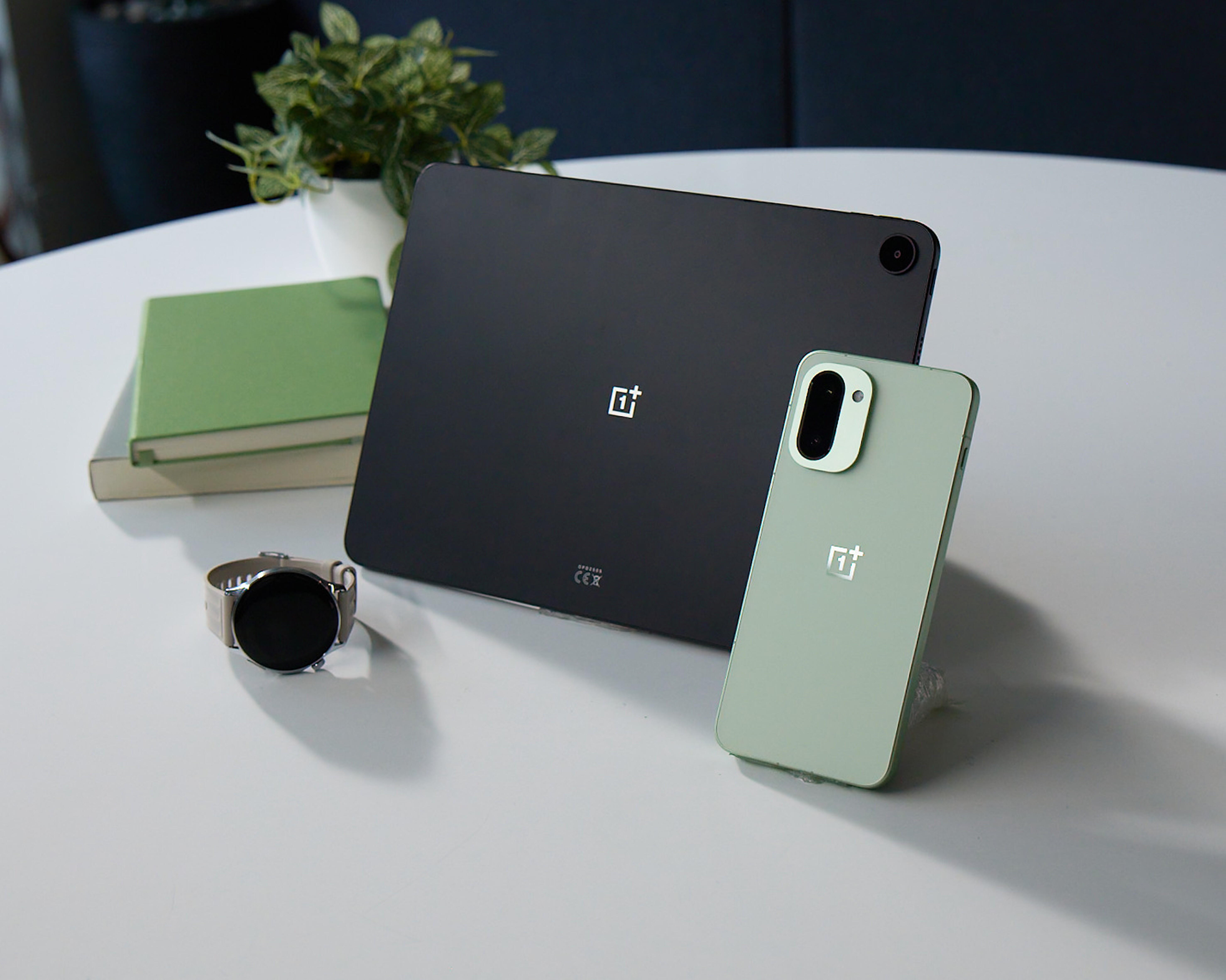 OnePlus punta a riprendersi la scena con l’ecosistema: smartphone, tablet e smartwatch