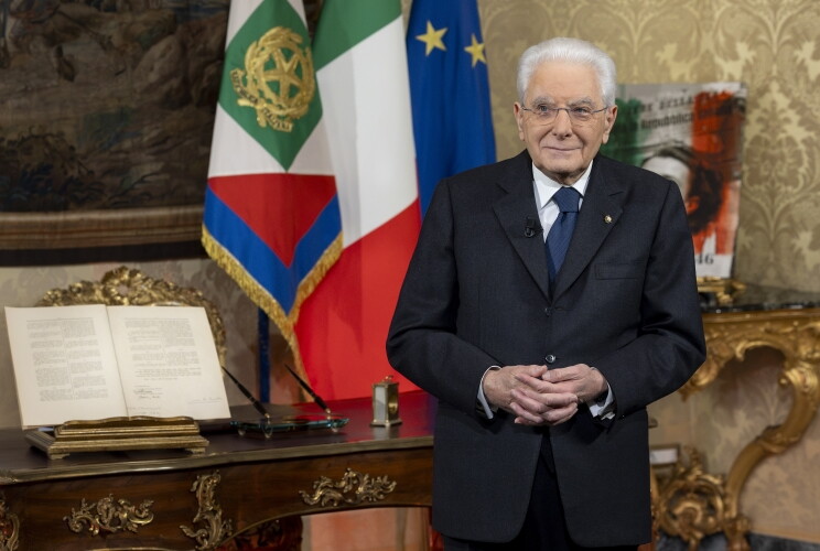 Mattarella: "Coesione sociale la nostra vera forza" e ai giovani "Siate esigenti, coraggio...