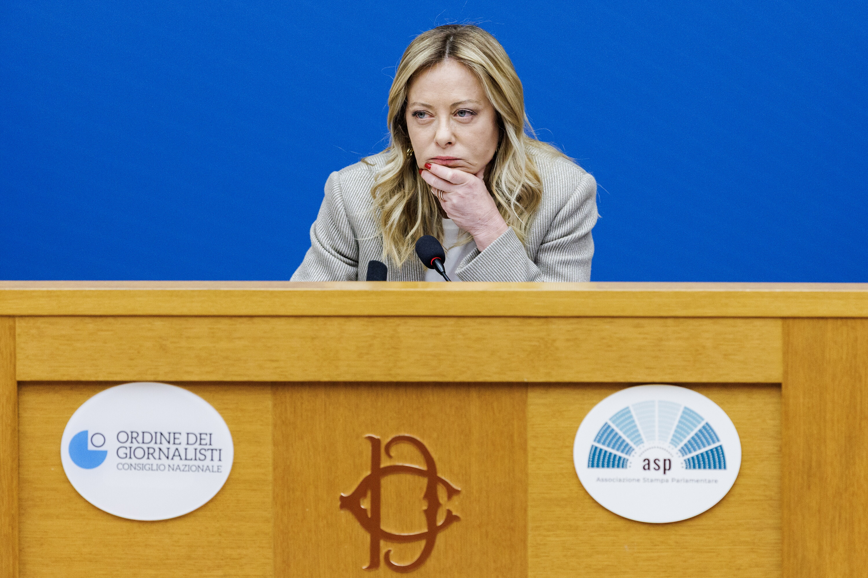 Meloni, una stoccata ad Anm e rilancia il piano casa e la legge elettorale