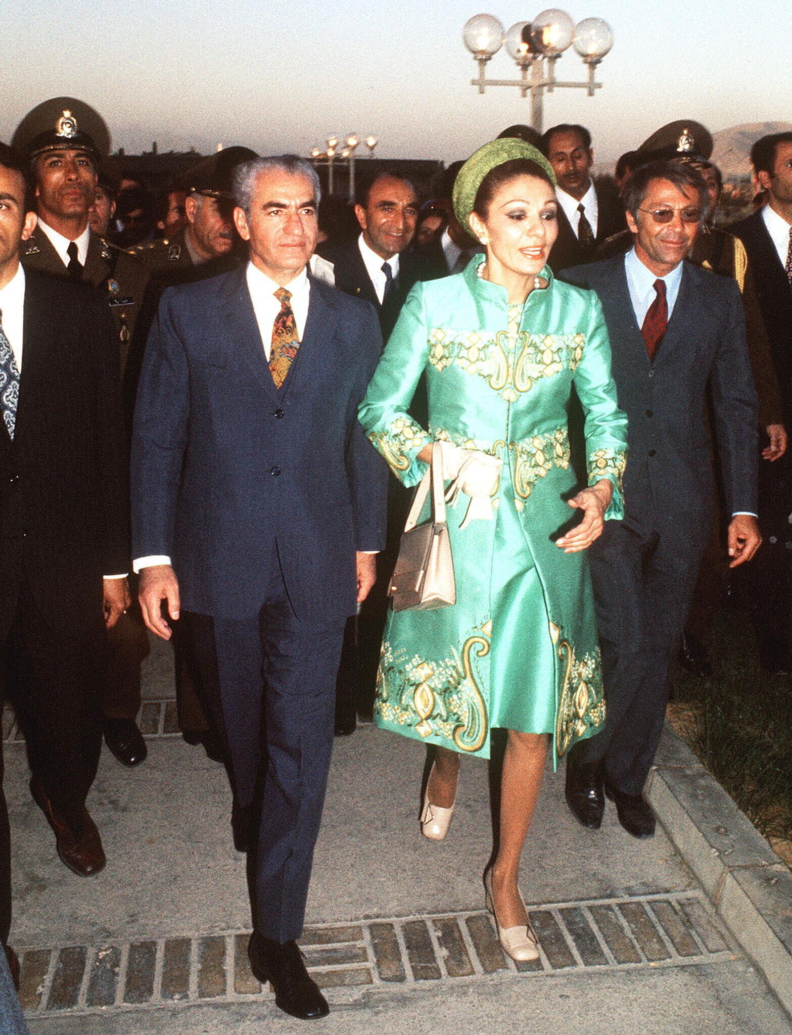 Fawzia, Soraya e Farah Diba, le tre regine dell'ultimo scià di Persia