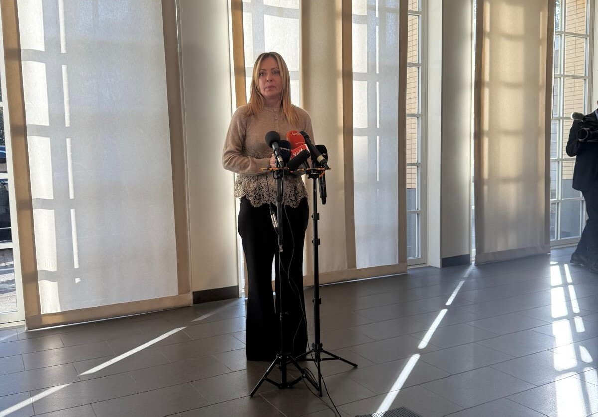 Meloni da Tokyo: "La Groenlandia è un tema da affrontare nella Nato"