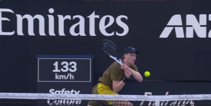 Australian Open, Sinner schianta Gaston. Sarà derby Musetti-Sonego