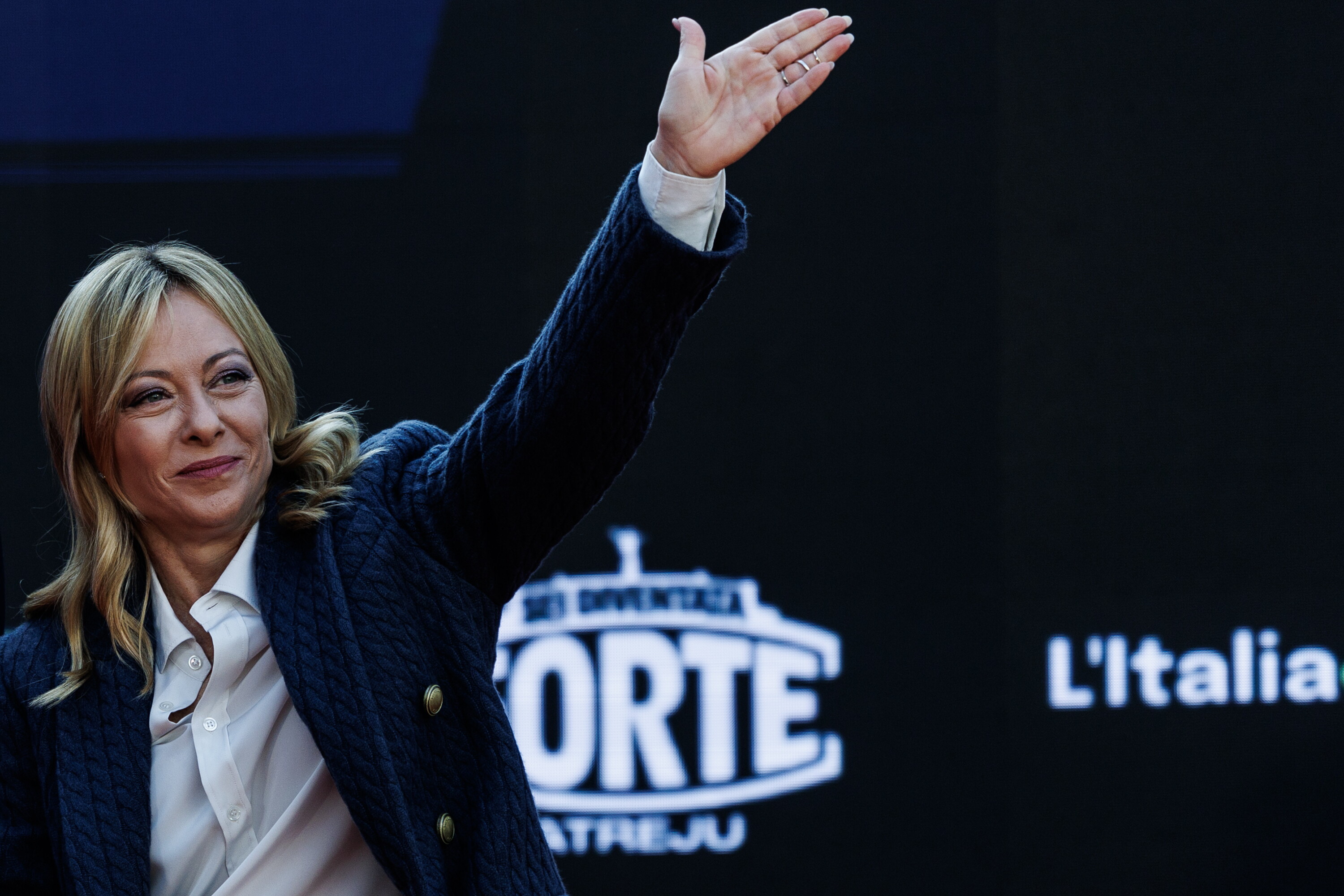 Supermedia: distacchi invariati tra le forze politiche, FdI resta primo al 30%