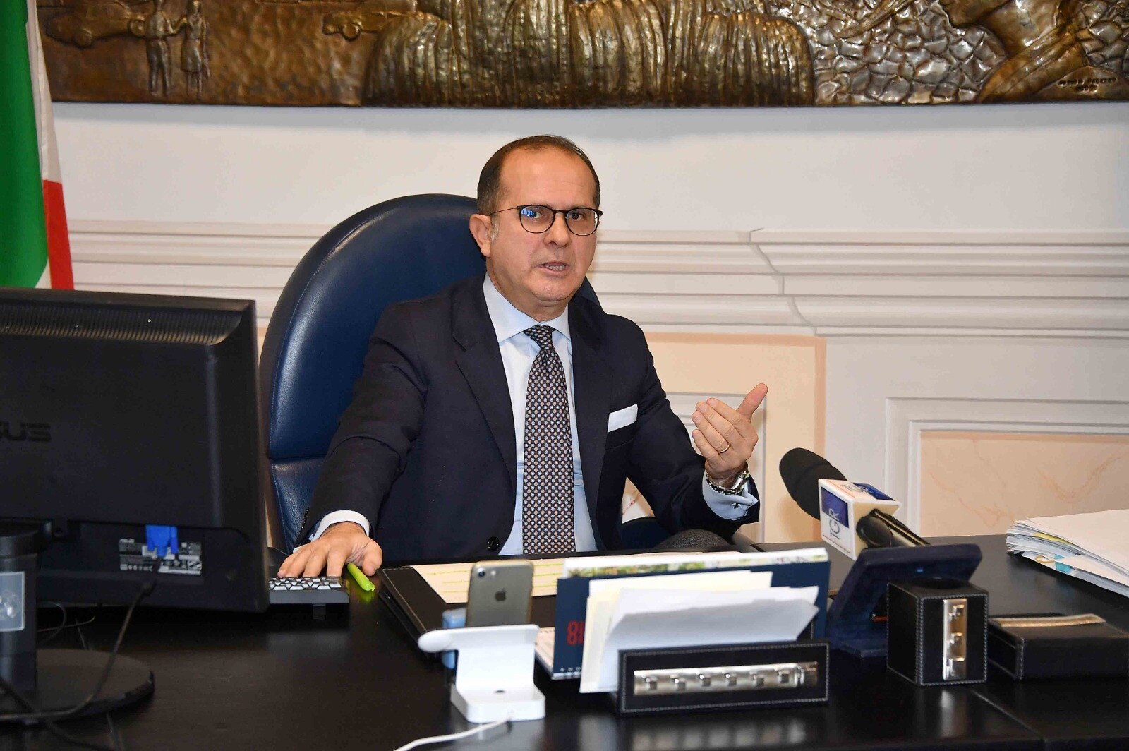 Morti per asfissia i genitori di Carlomagno