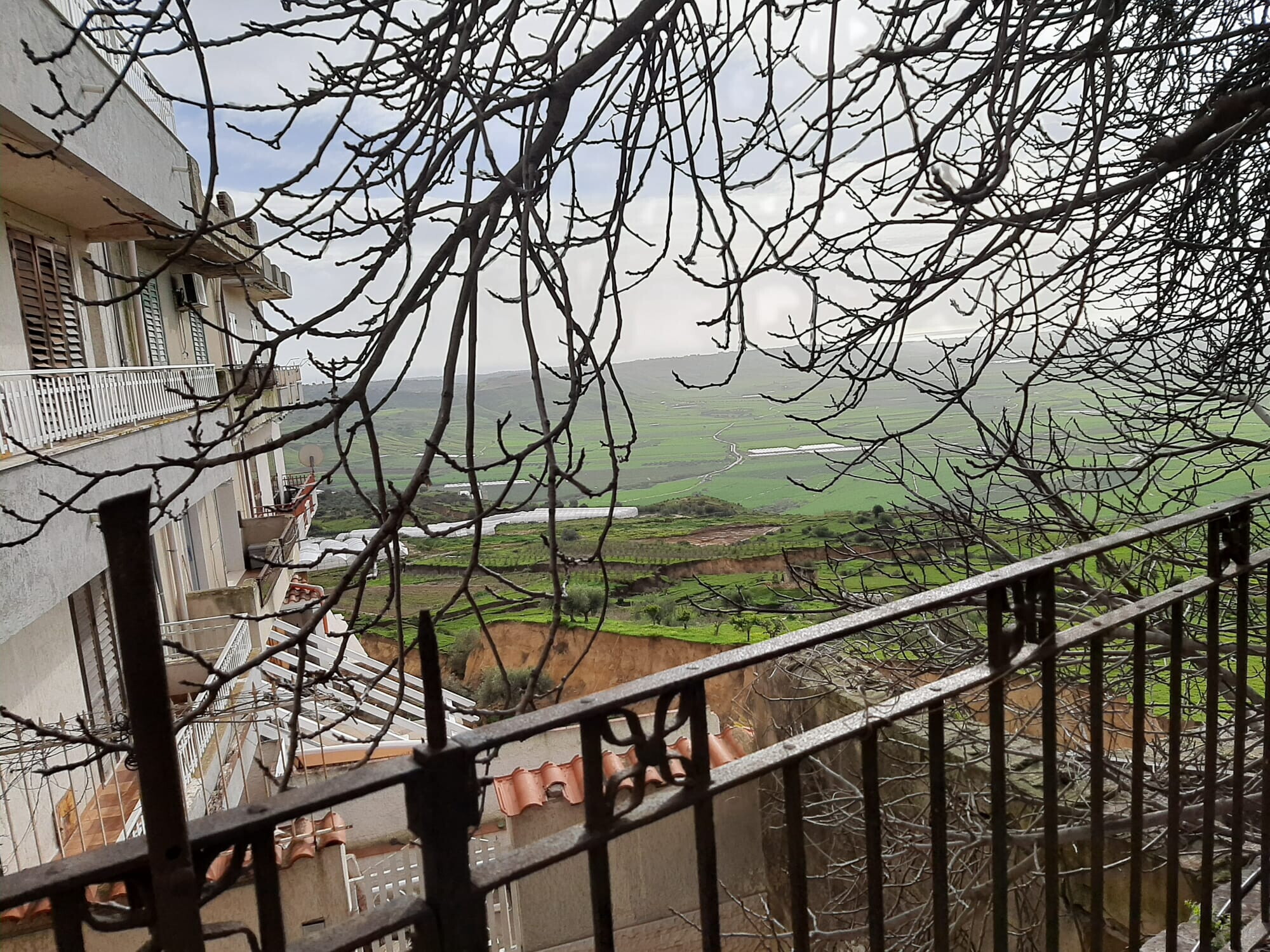 A Niscemi la frana non si ferma, Ciciliano: "peggio del Vajont"