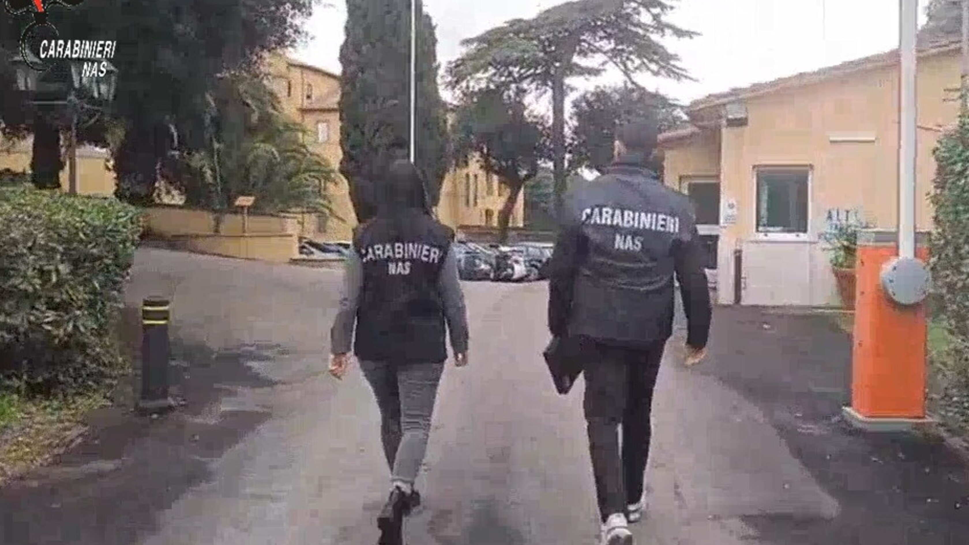 Rsa nel Milanese, tre operatori interdetti per violenze sessuali su anziane