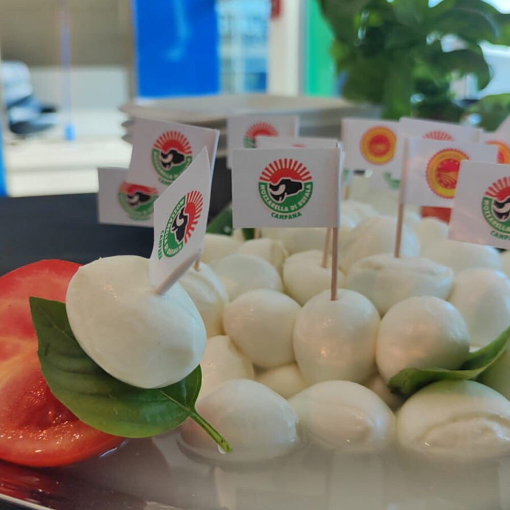 Mozzarella Dop, the “first” of the Consortium at Bit Milano