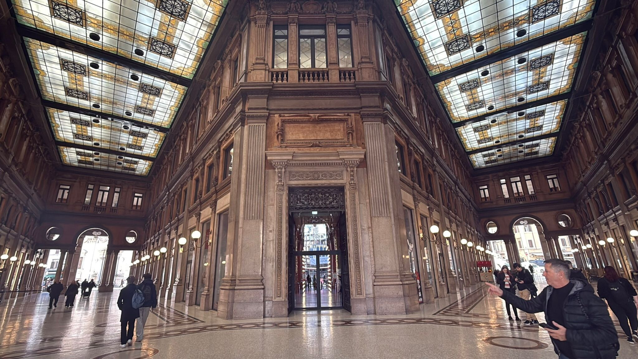 Hamleys chiude in Italia: stop a Roma, Milano e Bergamo