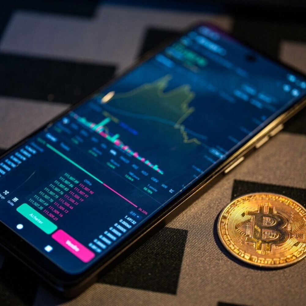 Bitcoin catches its breath but the difficult phase continues