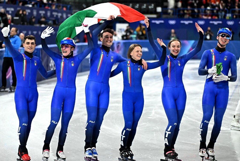 L'Italia conquista l’oro nella staffetta mista Short Track