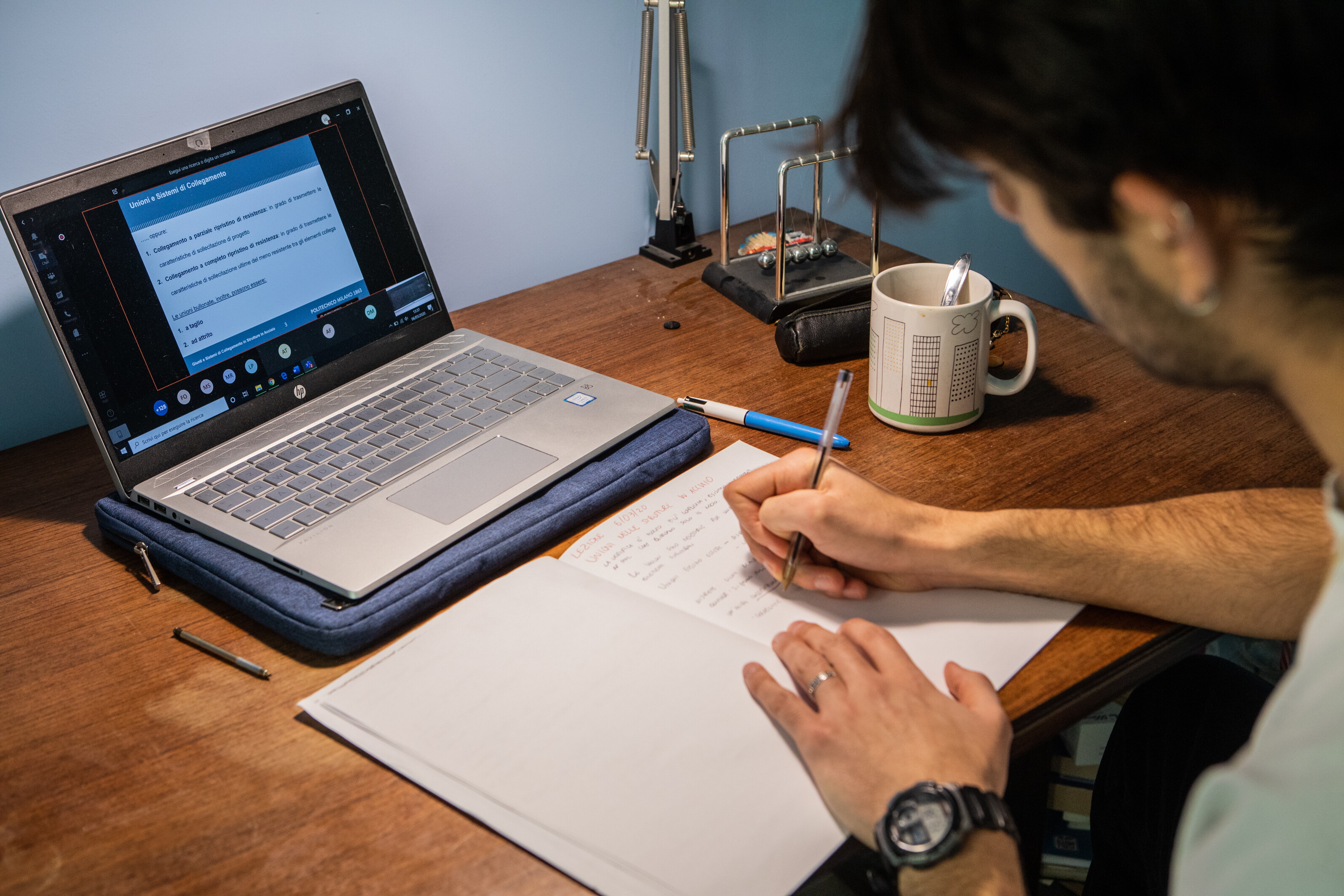 "Regolarizzate gli esami online": lettera aperta degli studenti a Bernini