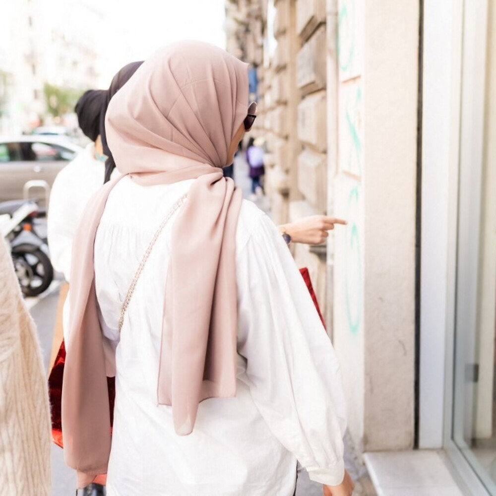 Offese via web a due musulmane, una donna dovrà risarcire 40mila euro