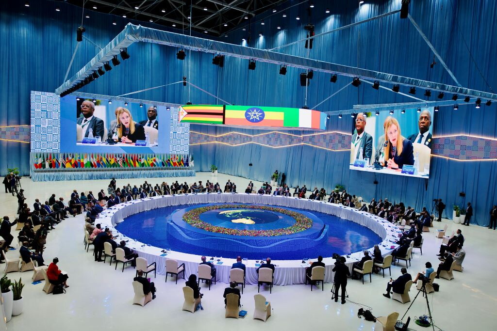 Meloni ad Addis Abeba: "Con il Piano Mattei stiamo rivoluzionando il modo di agire nel continente"