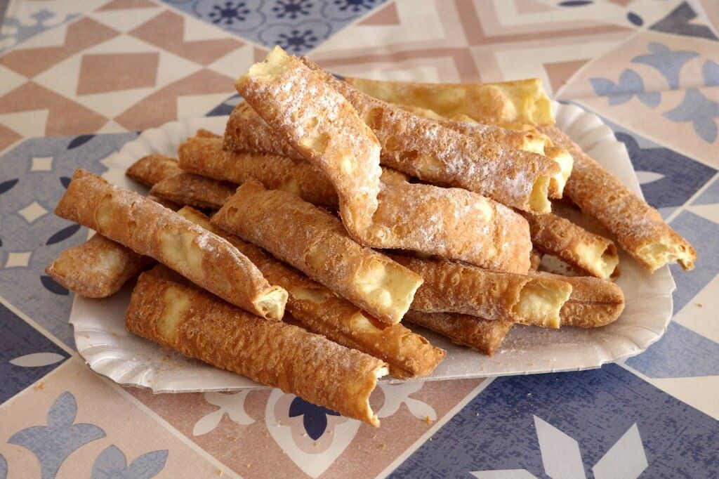 Tra 'bugie' e castagnole, a Carnevale trionfa la frittura