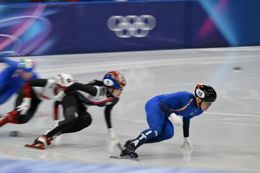 Sfuma la medaglia per Fontana nei 1000 dello short track, "presa a sportellate, sono arrabbiata"