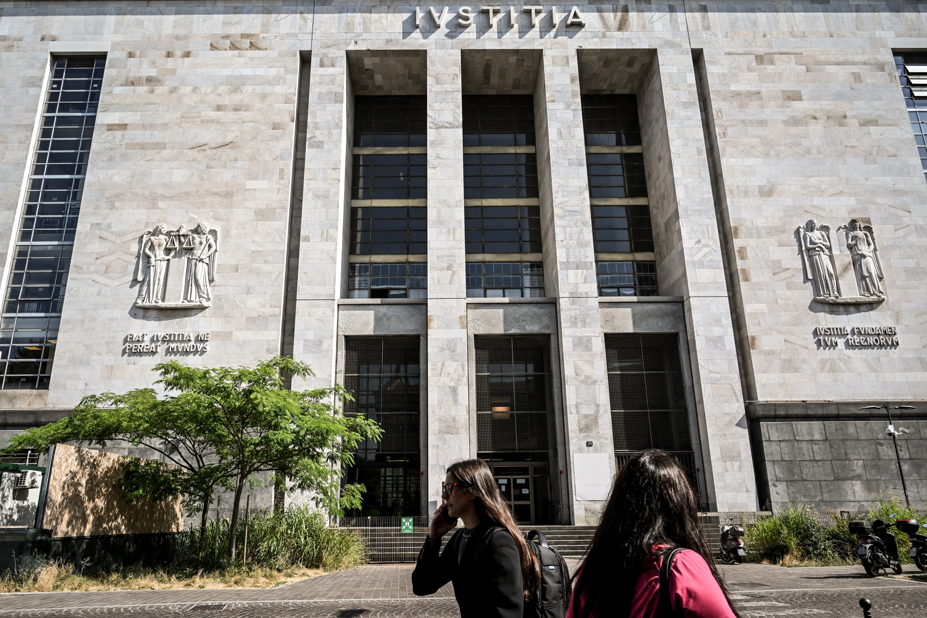 Omicidio Mansouri, altri quattro poliziotti indagati a Milano