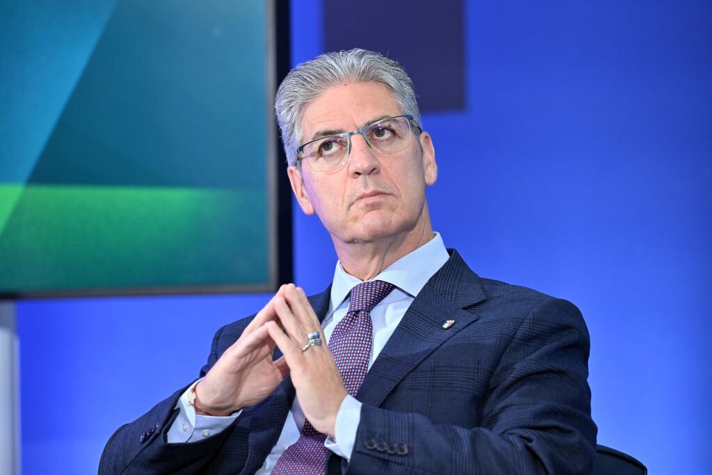 Paolo Petrecca lascia la direzione di Rai Sport dopo Milano-Cortina: mandato rimesso all’ad Rossi