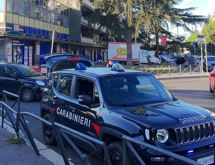 Cornelia sotto assedio, l'appello: “Serve subito una zona rossa”