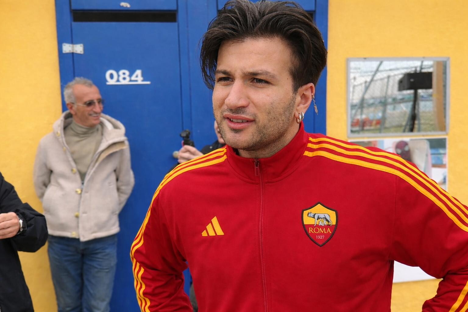 Eddie Brock a Sanremo con la Roma nel cuore: "Mi sento un mediano"